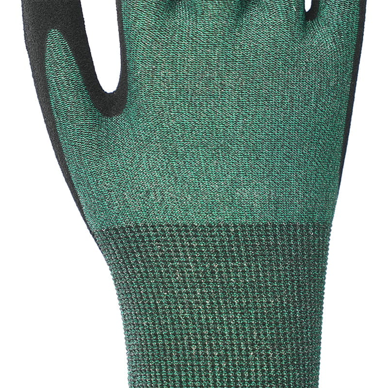 18 Guage Nitrile Gardening Gloves Level 3