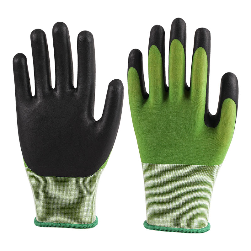 21 Guage Nylon Gloves Ultra Fine Foaming Green