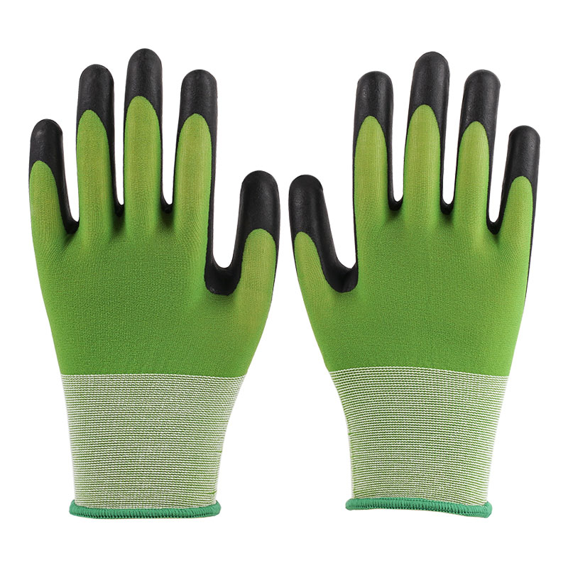 21 Guage Nylon Gloves Ultra Fine Foaming Green